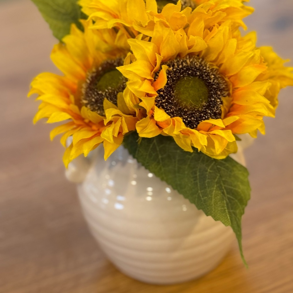 Sunflower Ceramic Vase - Yellow and Cream - Picture 3 of 7